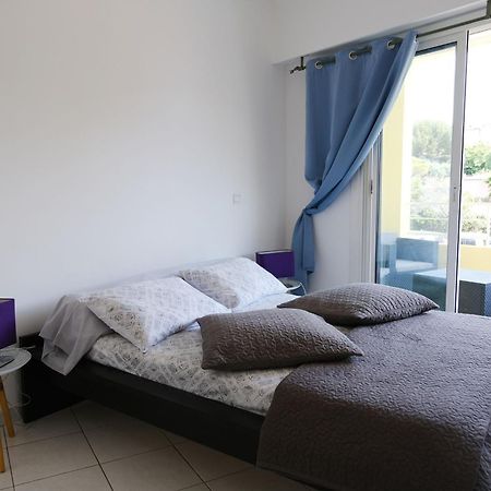 Superbe T2 4 Etoiles Climatise Faviere Refait A Neuf Apartment Bormes-les-Mimosas Exterior photo
